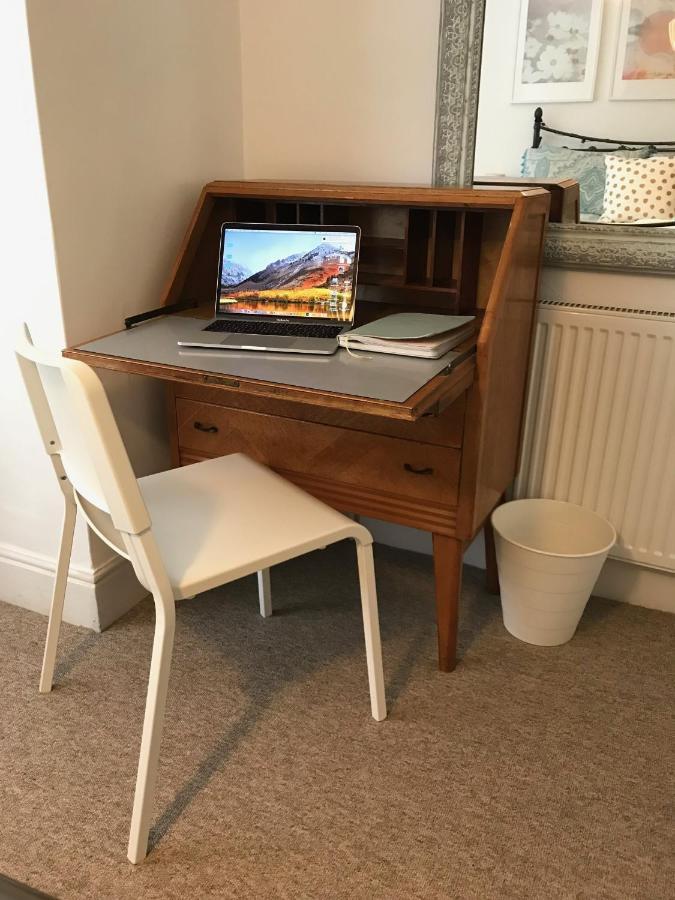 Amazing Apartment, Private Garden, Off Street Parking Hove Buitenkant foto