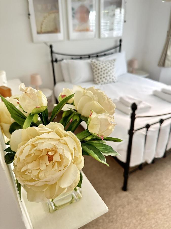 Amazing Apartment, Private Garden, Off Street Parking Hove Buitenkant foto