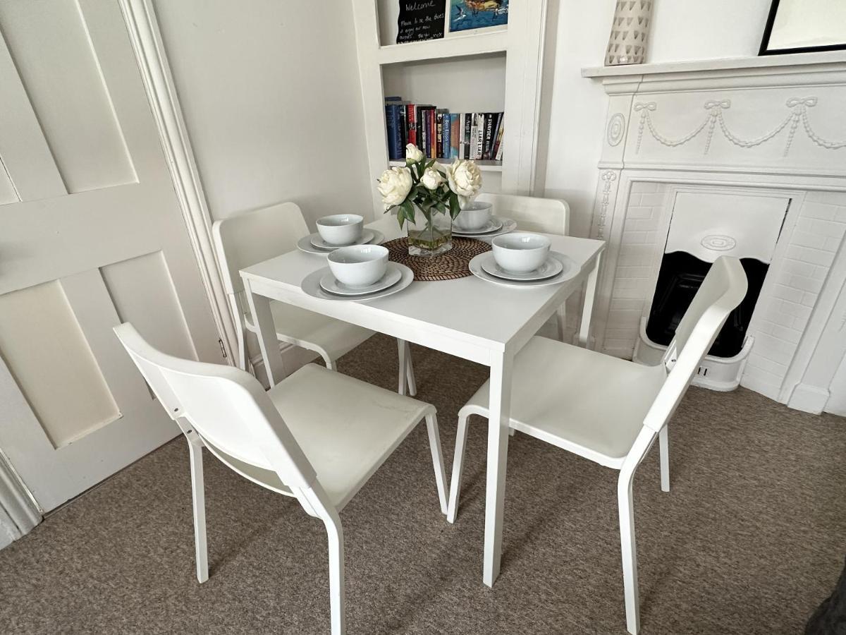 Amazing Apartment, Private Garden, Off Street Parking Hove Buitenkant foto